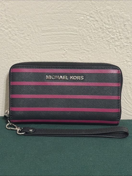 Michael Kors Handbags - Michael Kors Navy and Pink Striped Zip Wallet Wristlet